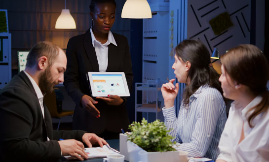 Importance of Right Hiring, Training and Retention for Financial Operations In Global Hubs
